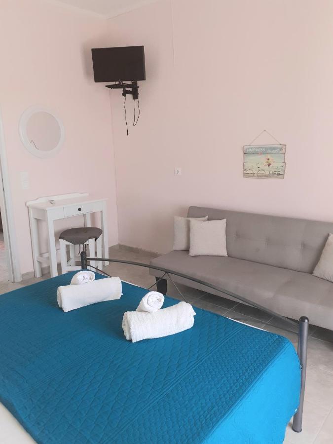 Issos Apartments Ájos Jeórjos Eksteriør bilde
