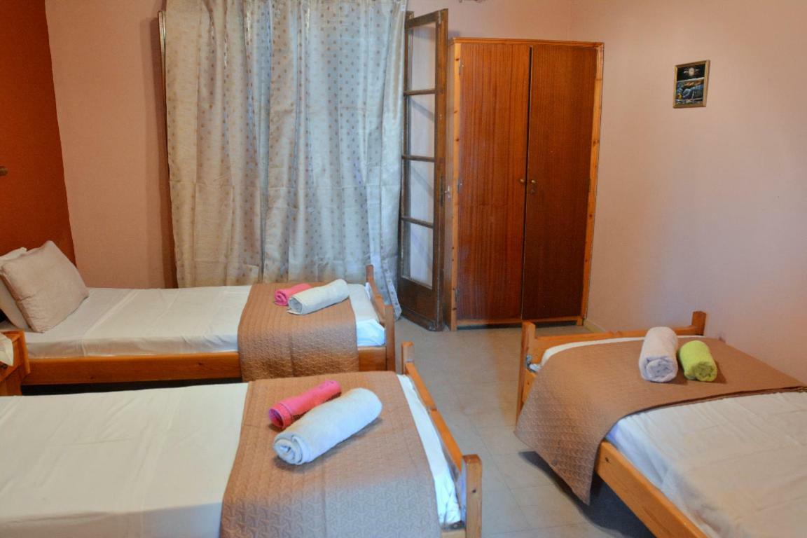 Issos Apartments Ájos Jeórjos Eksteriør bilde