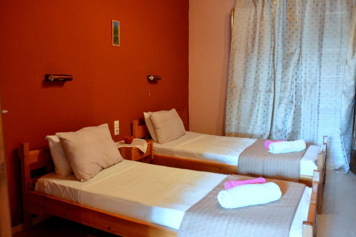 Issos Apartments Ájos Jeórjos Eksteriør bilde