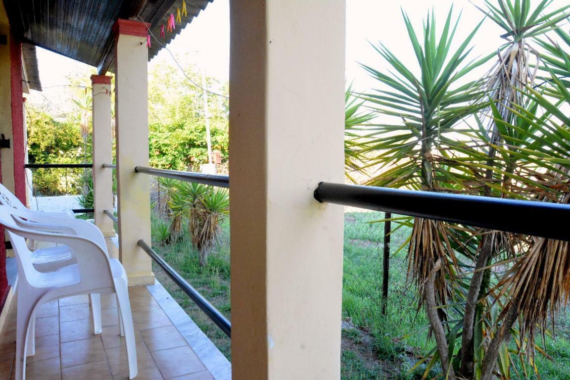 Issos Apartments Ájos Jeórjos Eksteriør bilde