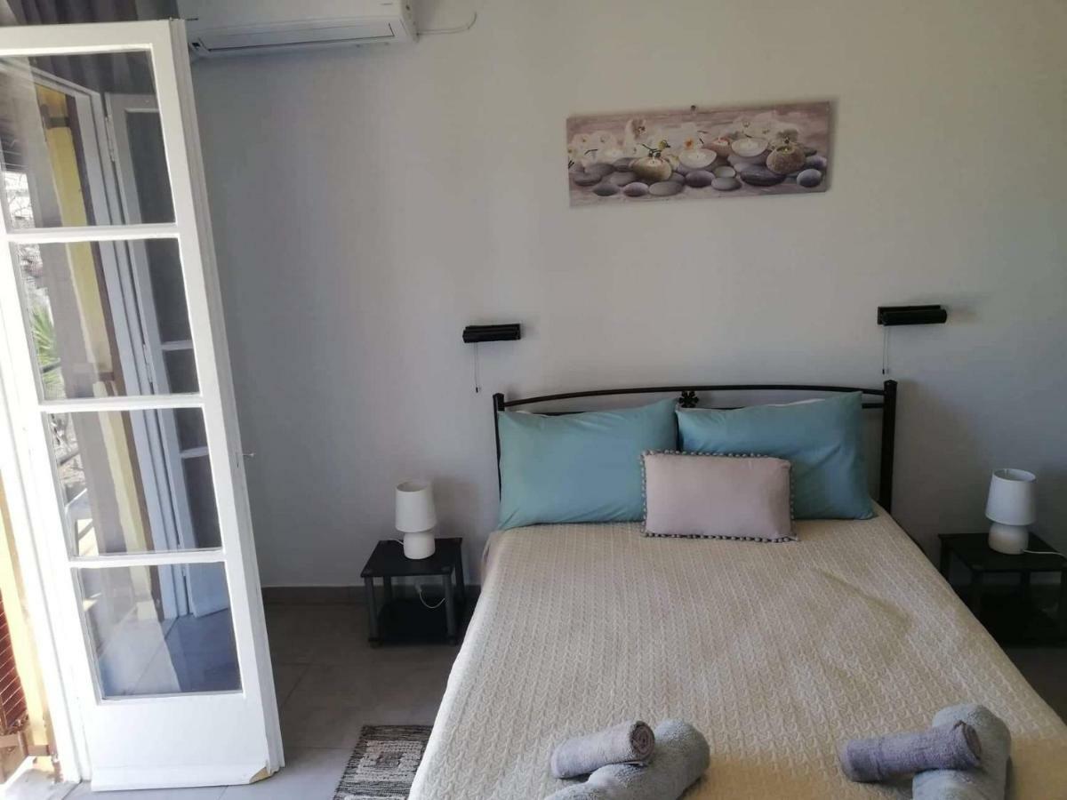 Issos Apartments Ájos Jeórjos Eksteriør bilde