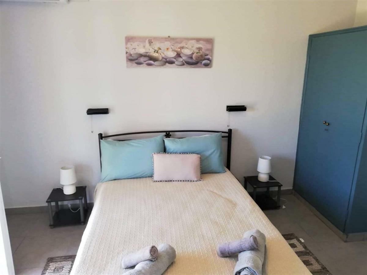Issos Apartments Ájos Jeórjos Eksteriør bilde