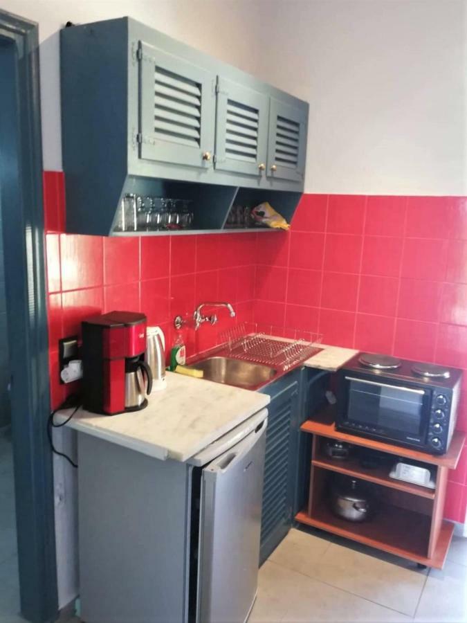 Issos Apartments Ájos Jeórjos Eksteriør bilde